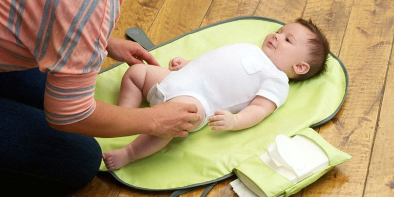 Les meilleurs tapis à langer pour bébé